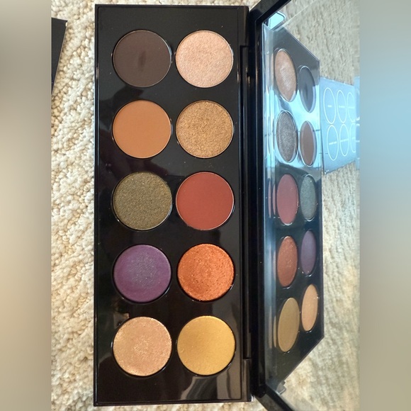 Pat McGrath Mothership VI: Midnight Sun Star Wars Eyeshadow Palette - Picture 8 of 11